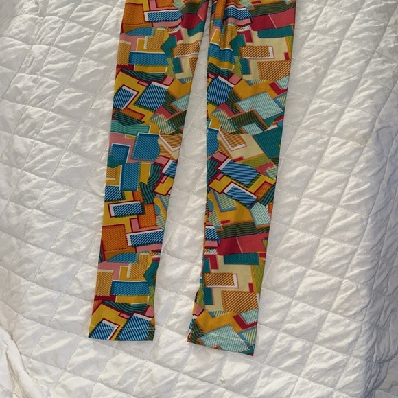 LULAROE Geometric Multi Colored Leggings Girls (L/XL) - Picture 6 of 8